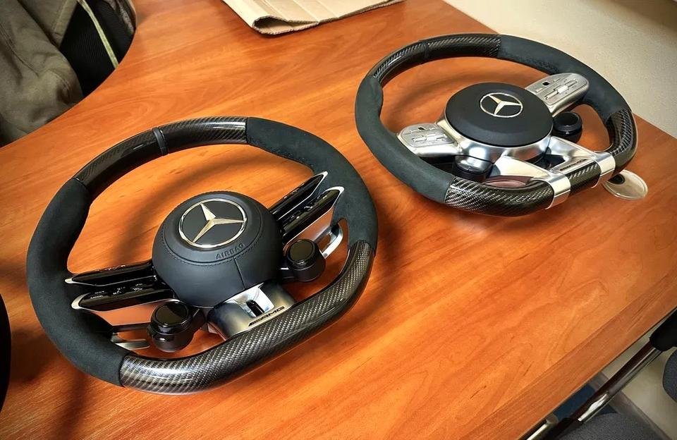 Lenkrad Mercedes-AMG