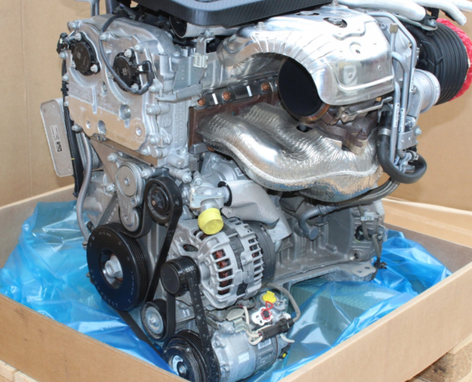 Mercedes A CLA GLA 45 AMG Motor 133980 Engine NEU 133.980 381PS