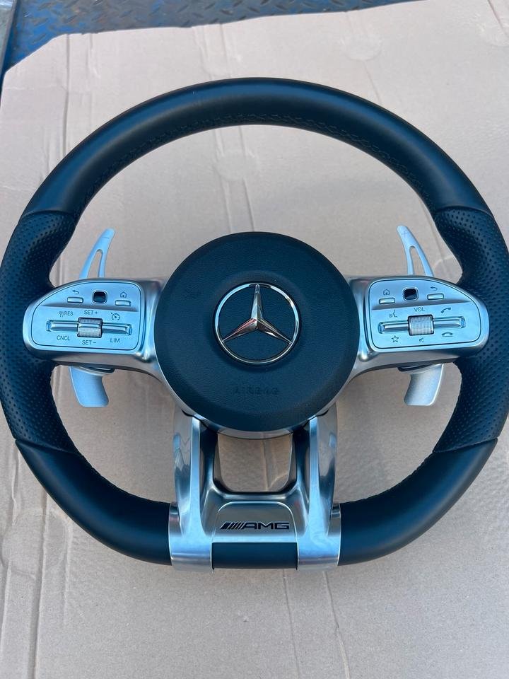 Mercedes AMG Lenkrad mit Airbag