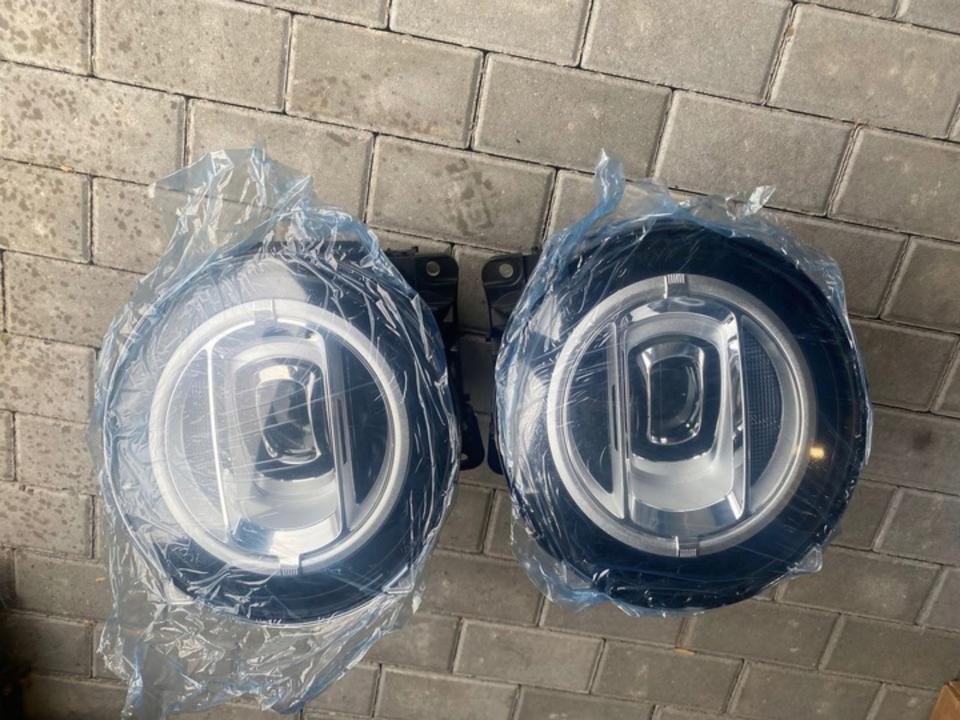 Mercedes-Benz G-Class W463 Left and Right Headlights (EU Version)