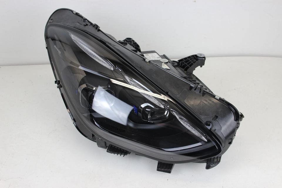 Mercedes-Benz AMG GT C192 LED Right Headlight (Part Number: A1929067600)