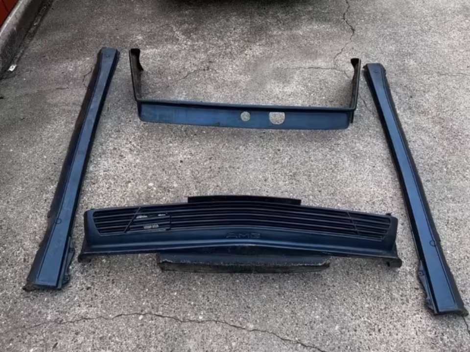 Mercedes W201 190E original Pre-Merger AMG Bodykit Stoßstange