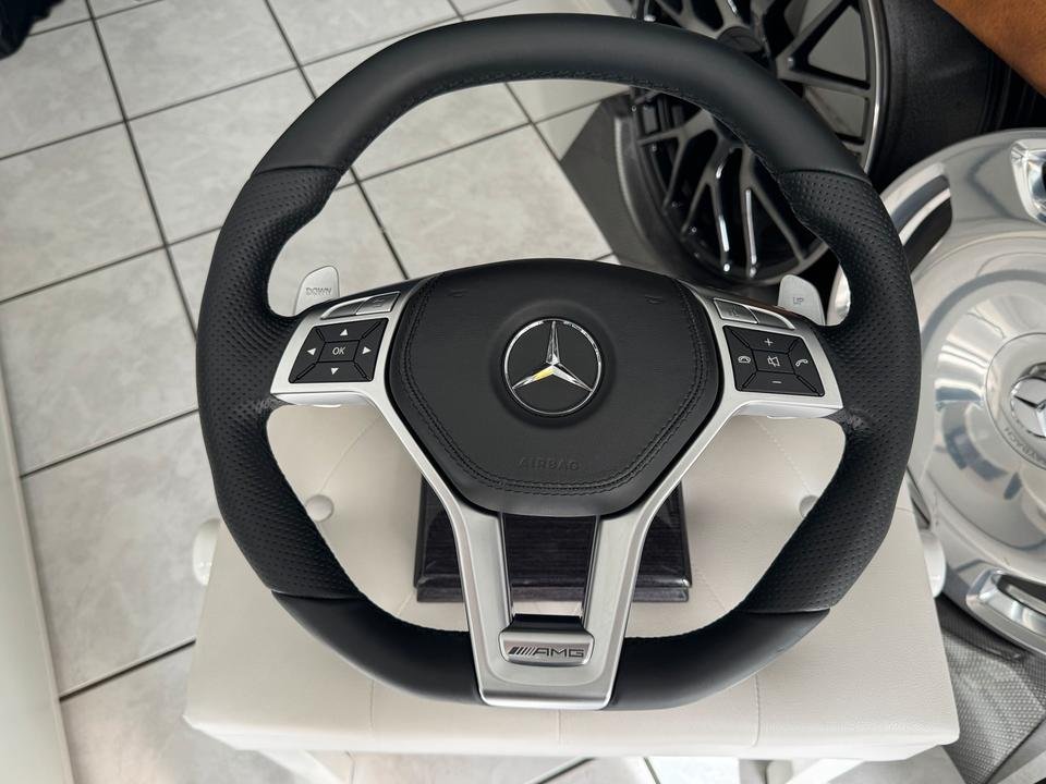 Original Mercedes E63 C63 SL63 A45 Performance Lenkrad W212 W204
