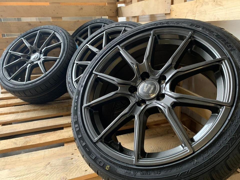 V1 Wheels V1 245/45 18 Zoll Grau Sommer Komplettäder Winterreifen für Audi A8 4E A6 4G Mercedes CL215 E Klasse W213 GLA 245 AMG S Klasse W220 V Klasse Vito W447 638 638/1 638/2…