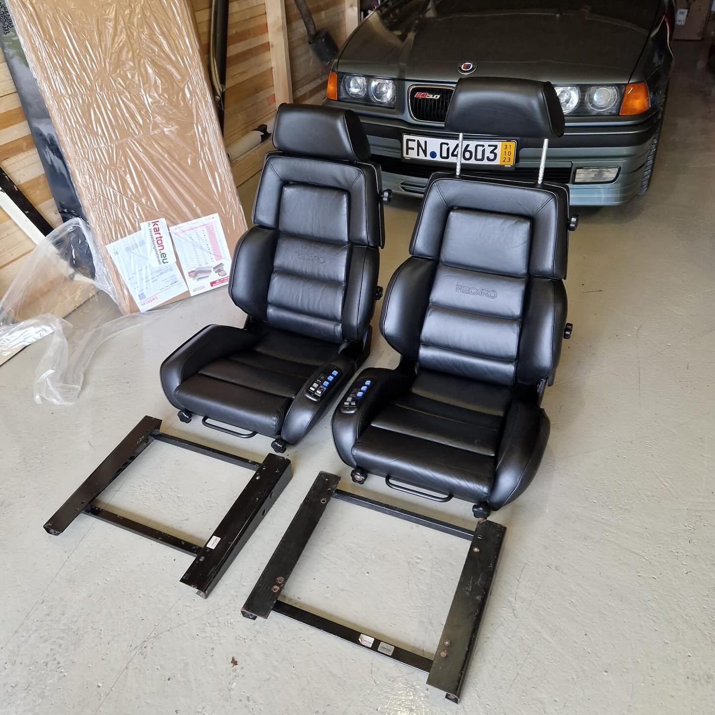 RECARO Classic C71/C81 Seats – Genuine Mercedes-Benz Parts